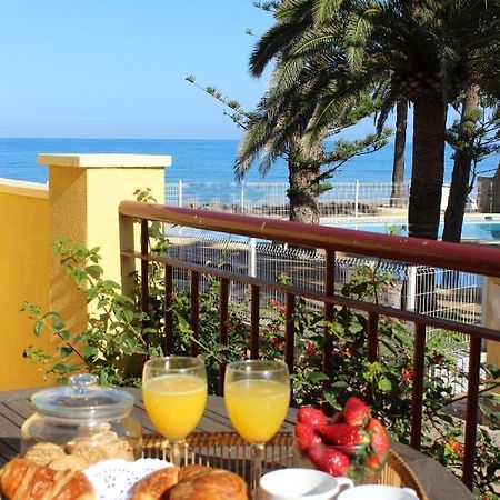 Apartamento En "Belbedere In" Denia A 10 Metros De La Playa Exterior photo